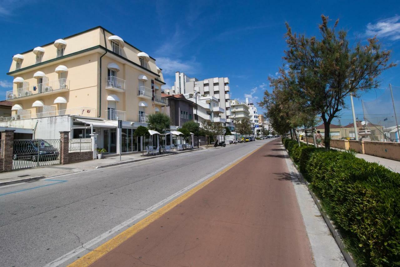 Hotel B&B Sole Σενιγκάλια Εξωτερικό φωτογραφία
