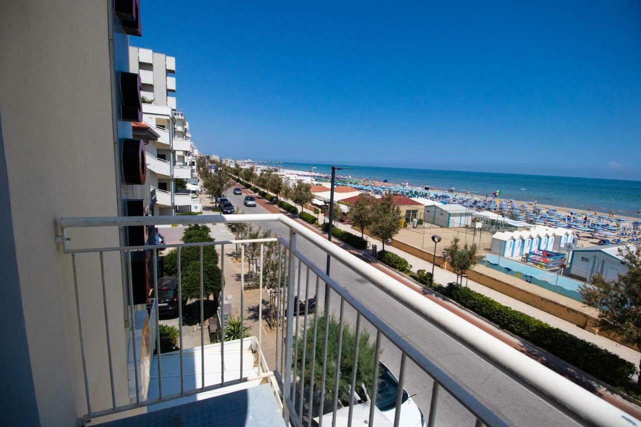 Hotel B&B Sole Σενιγκάλια Εξωτερικό φωτογραφία