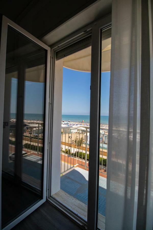 Hotel B&B Sole Σενιγκάλια Εξωτερικό φωτογραφία